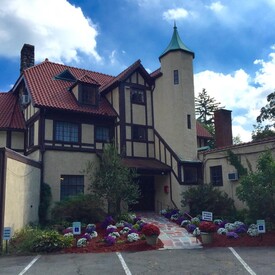 St. Andrew's Episcopal Church, Hartsdale, New York, United States